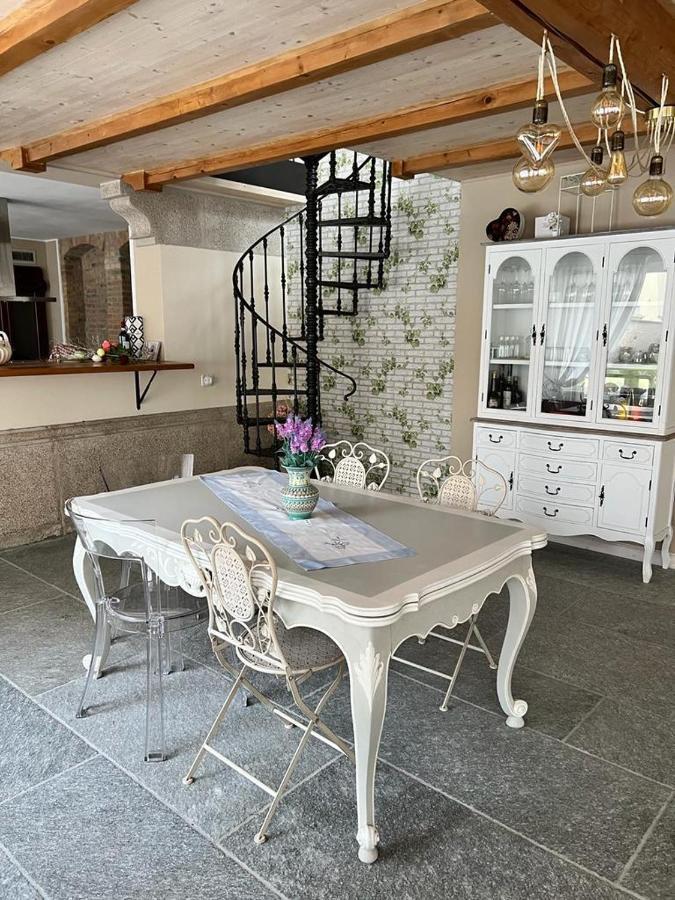 Villa Simona Voghera Eksteriør billede