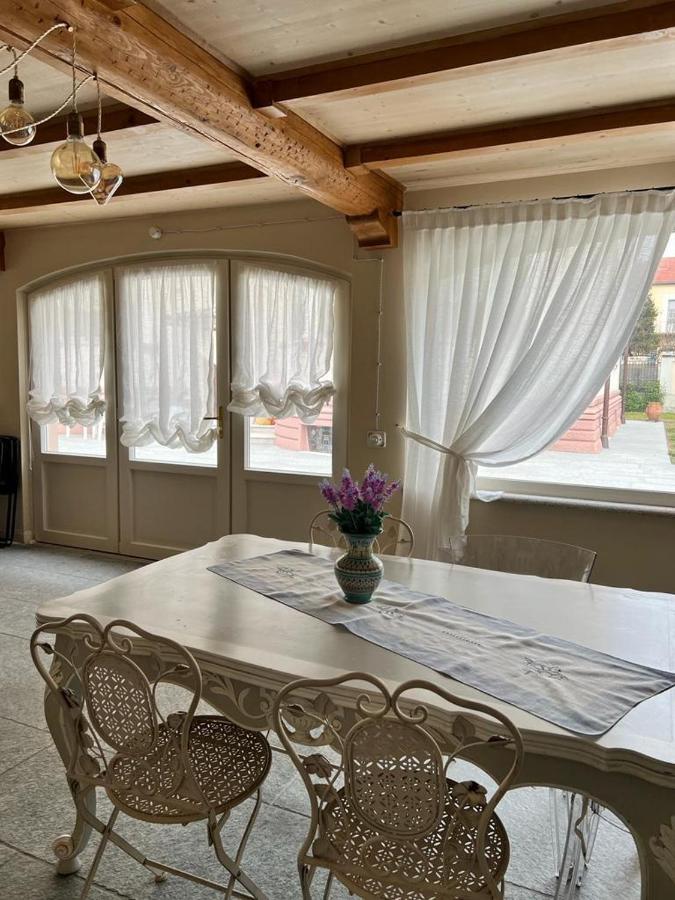 Villa Simona Voghera Eksteriør billede