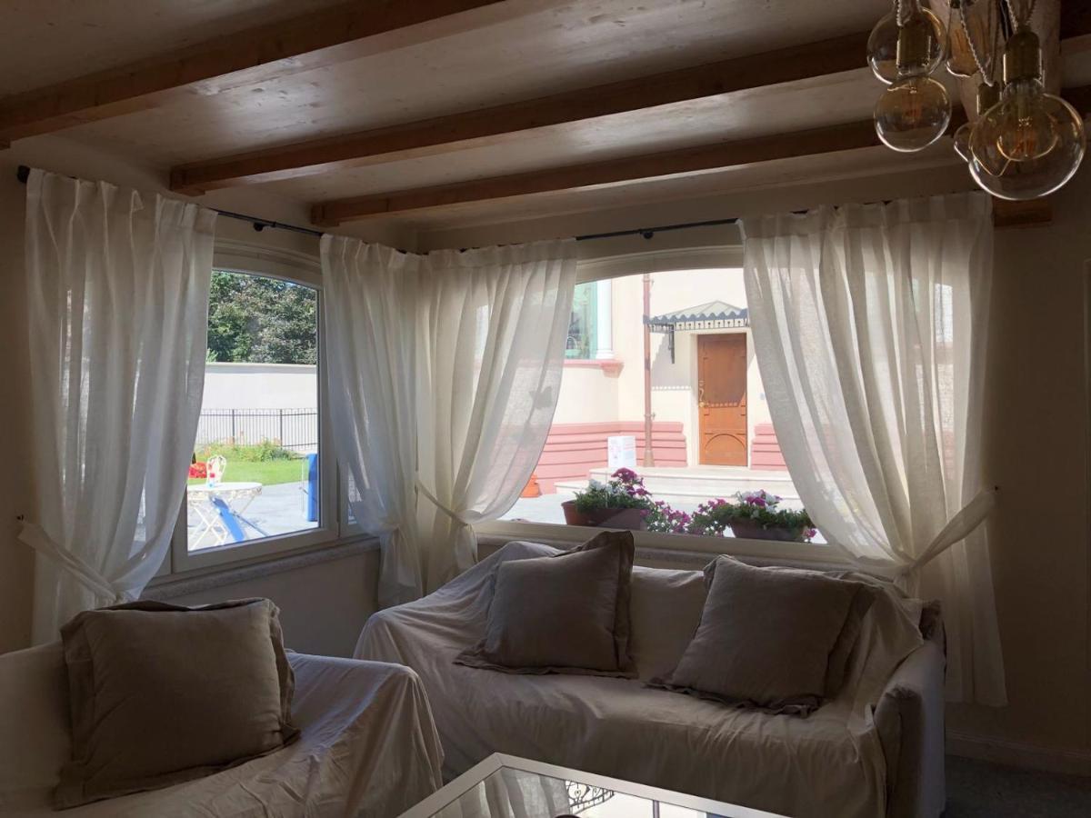Villa Simona Voghera Eksteriør billede